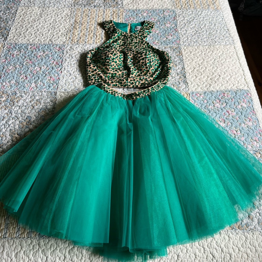 Sherri Hill Size 4 Homecoming Dress